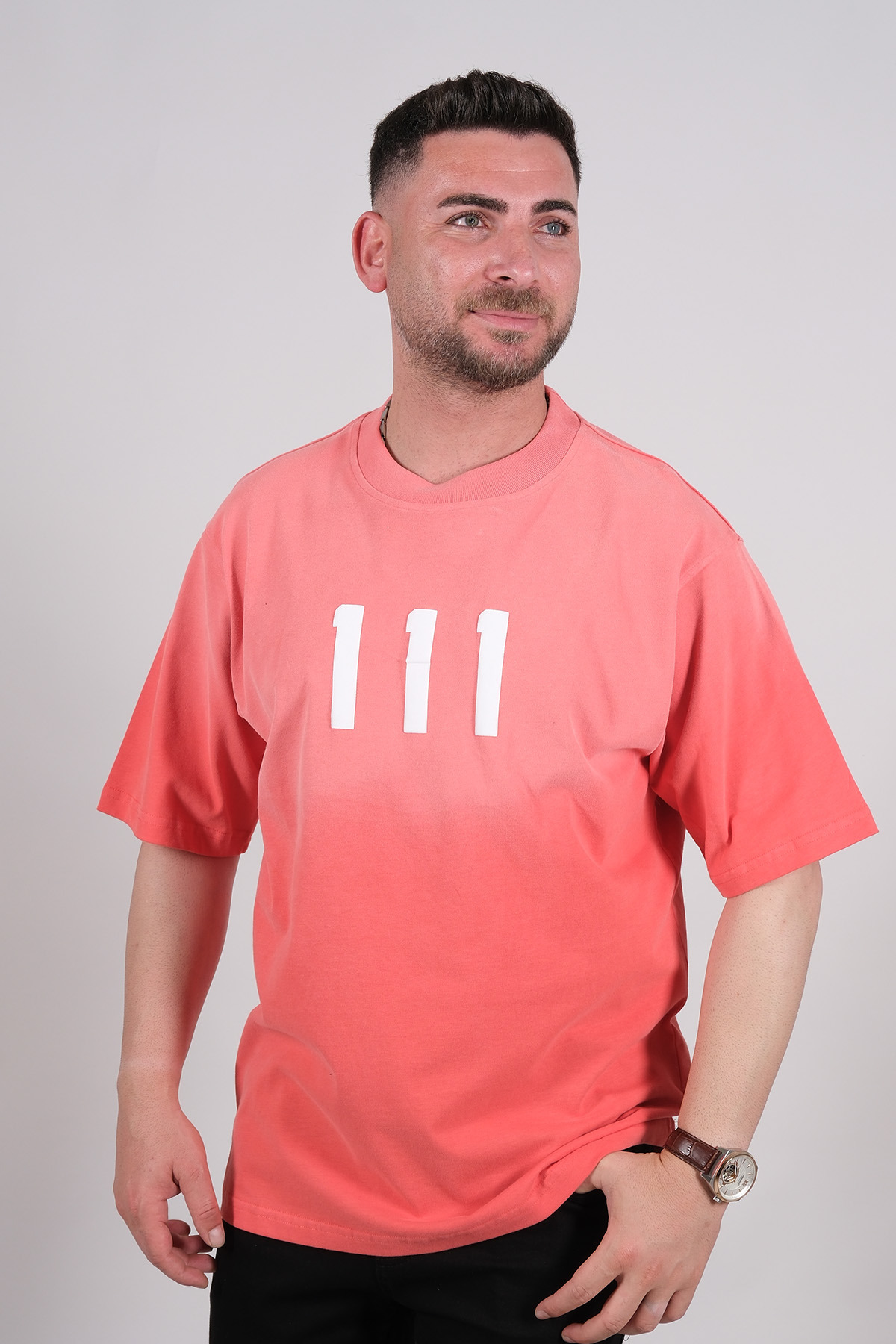 111 KIRMIZI TİŞÖRT