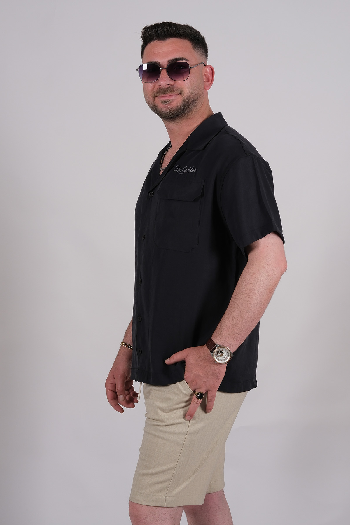 BASKILI NAKIŞLI SİYAH GÖMLEK