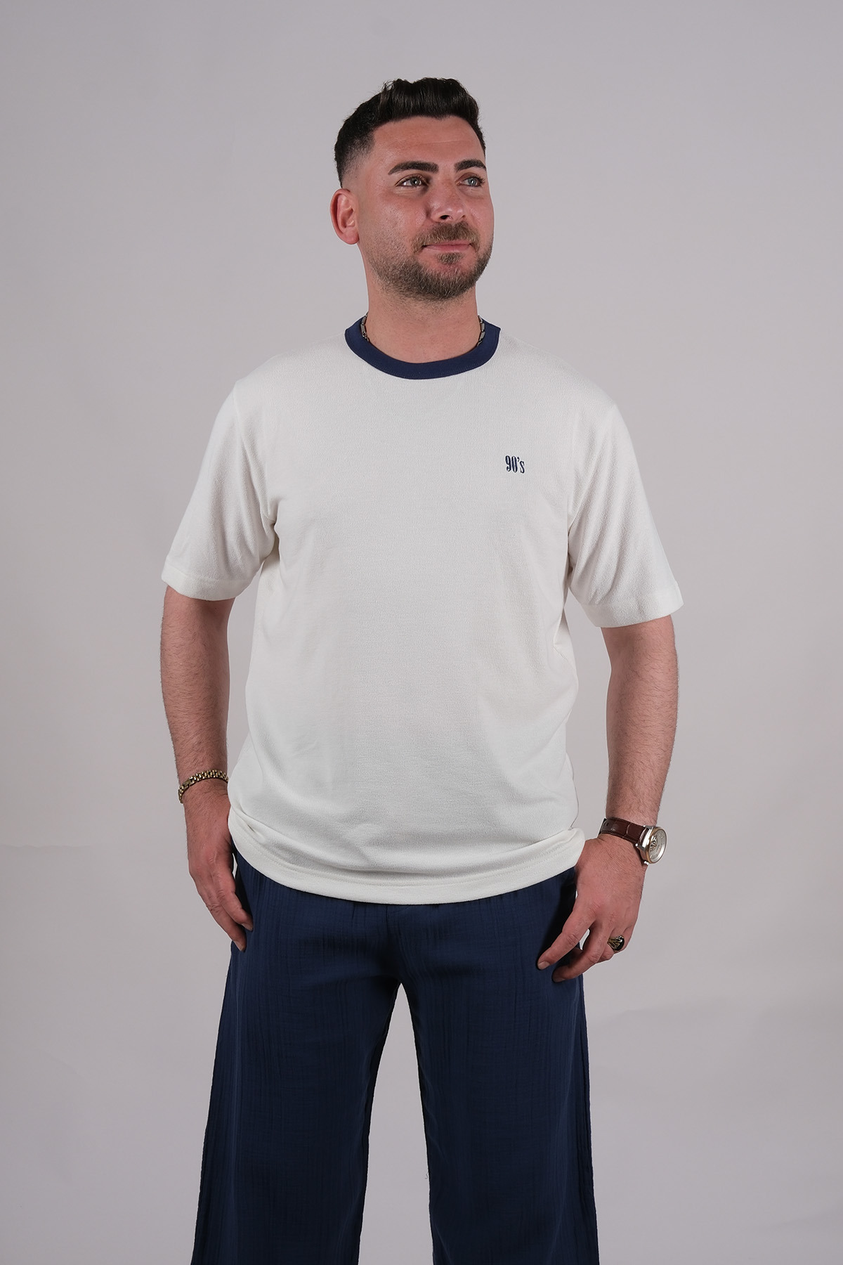 2532 EKRU T-SHİRT YAKA DETAYLI
