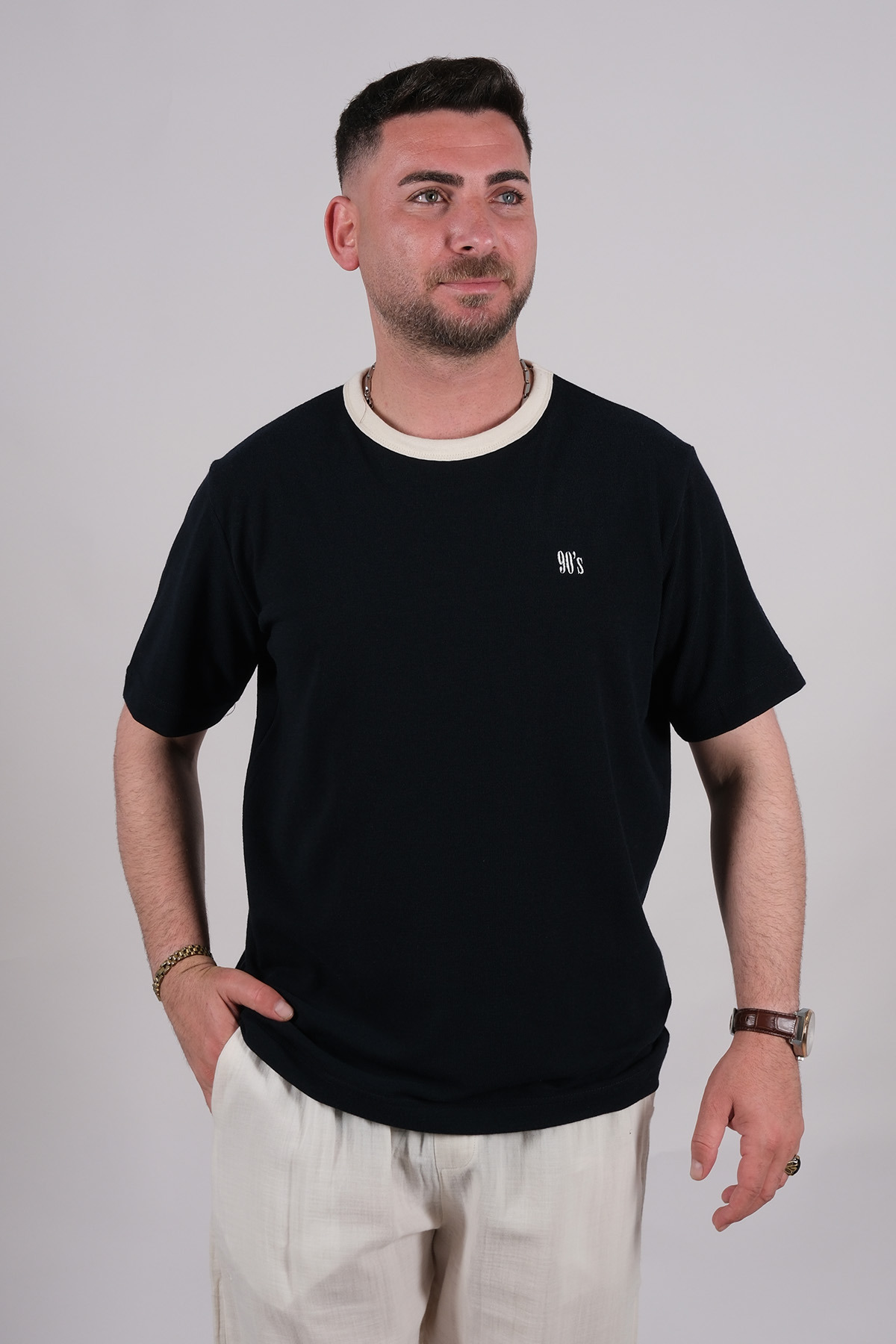 2532 LACİVERT T-SHİRT YAKA DETAYLI