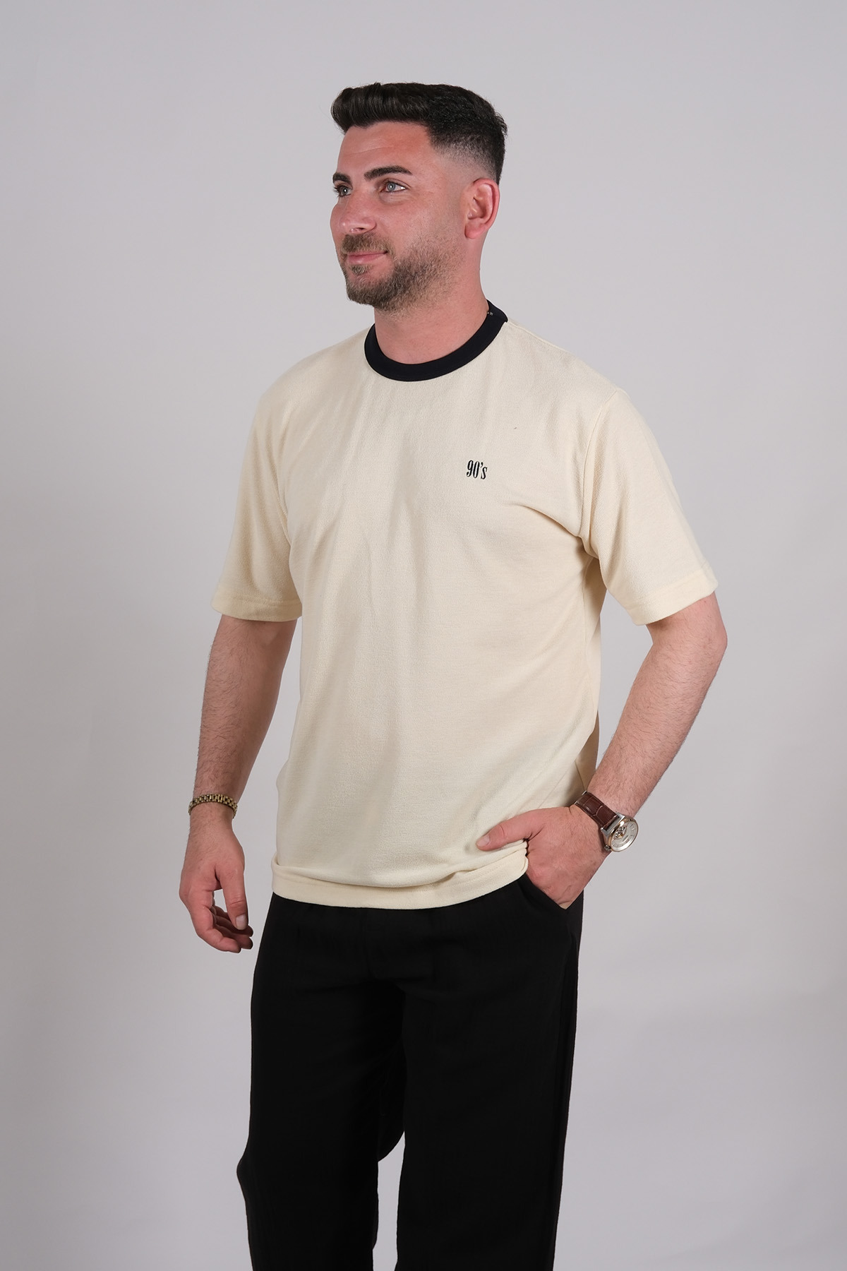 2532 KREM T-SHİRT YAKA DETAYLI
