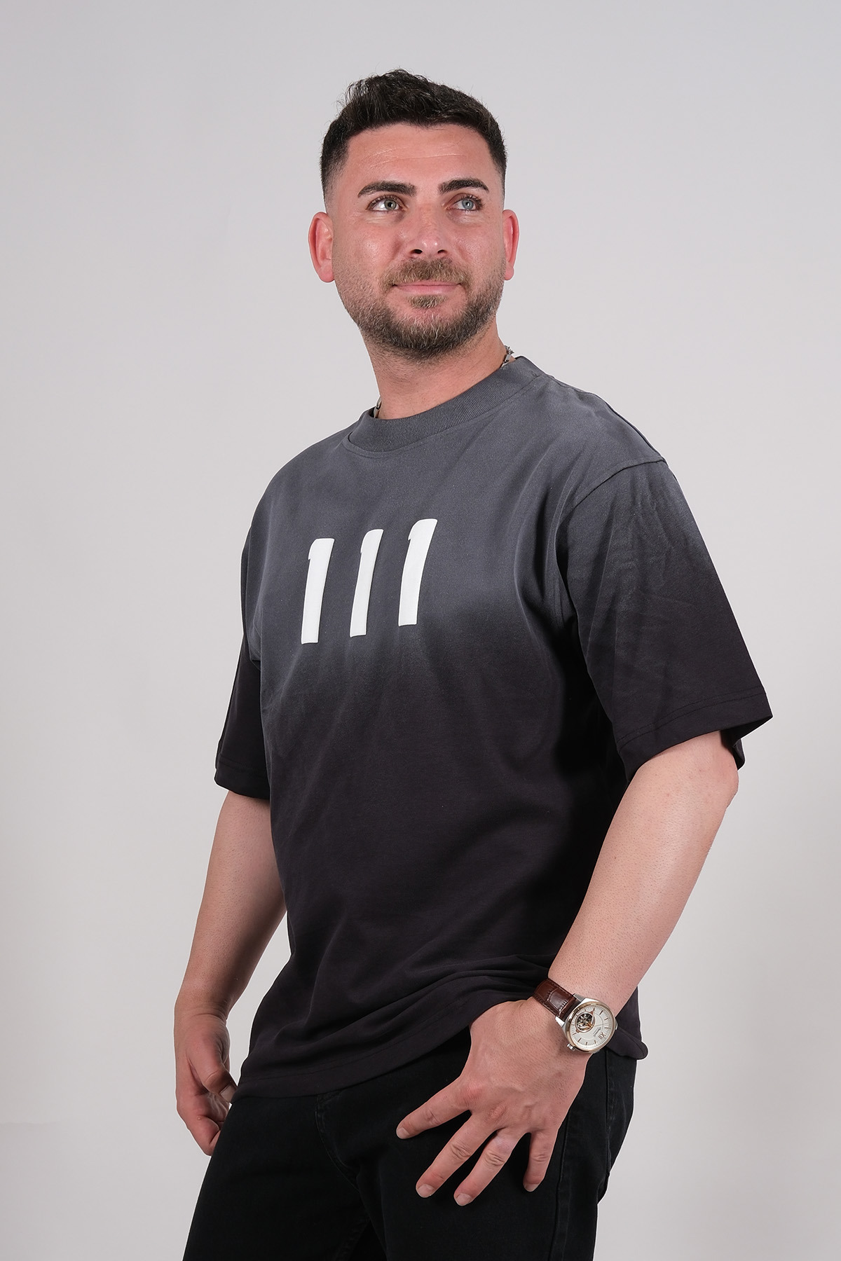 111 SİYAH TİŞÖRT